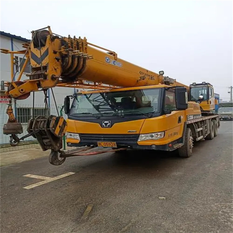 总口管理区吊车出租保险：全面覆盖，安全无忧