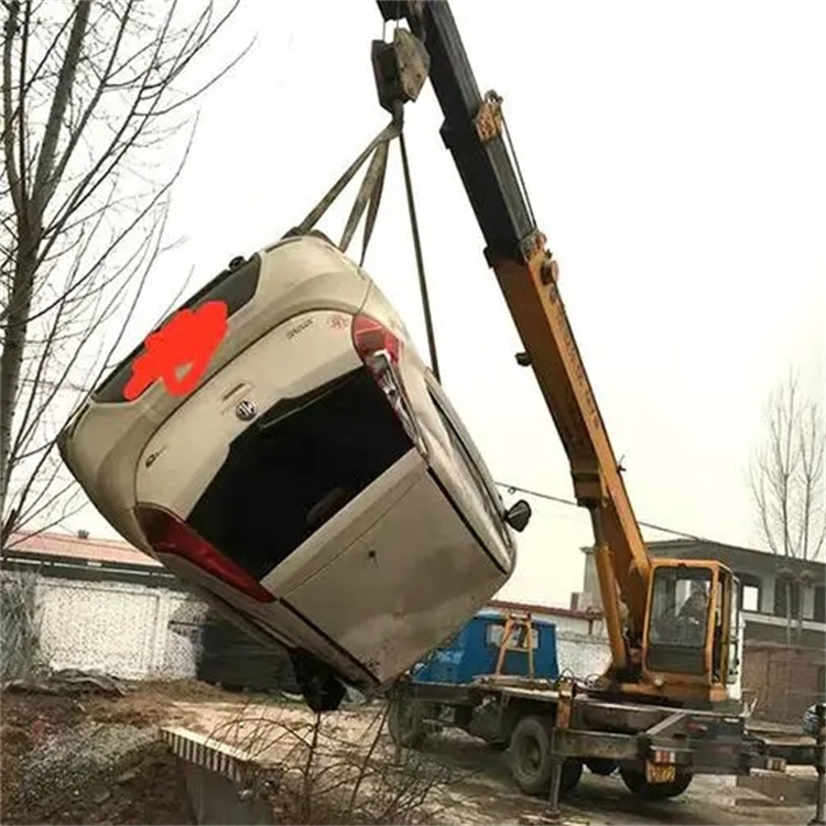 总口管理区随时待命，吊车24小时道路救援服务全解析