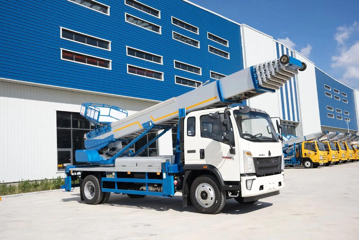 总口管理区出租云梯车高空作业车 建筑垃圾搬运